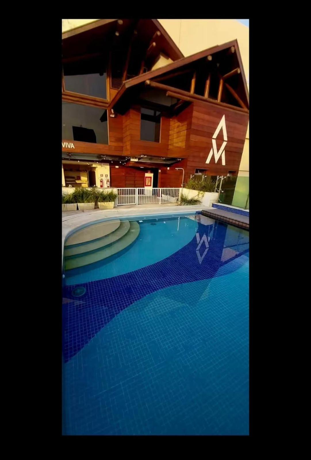 Com Piscina No Centro Do Rj *